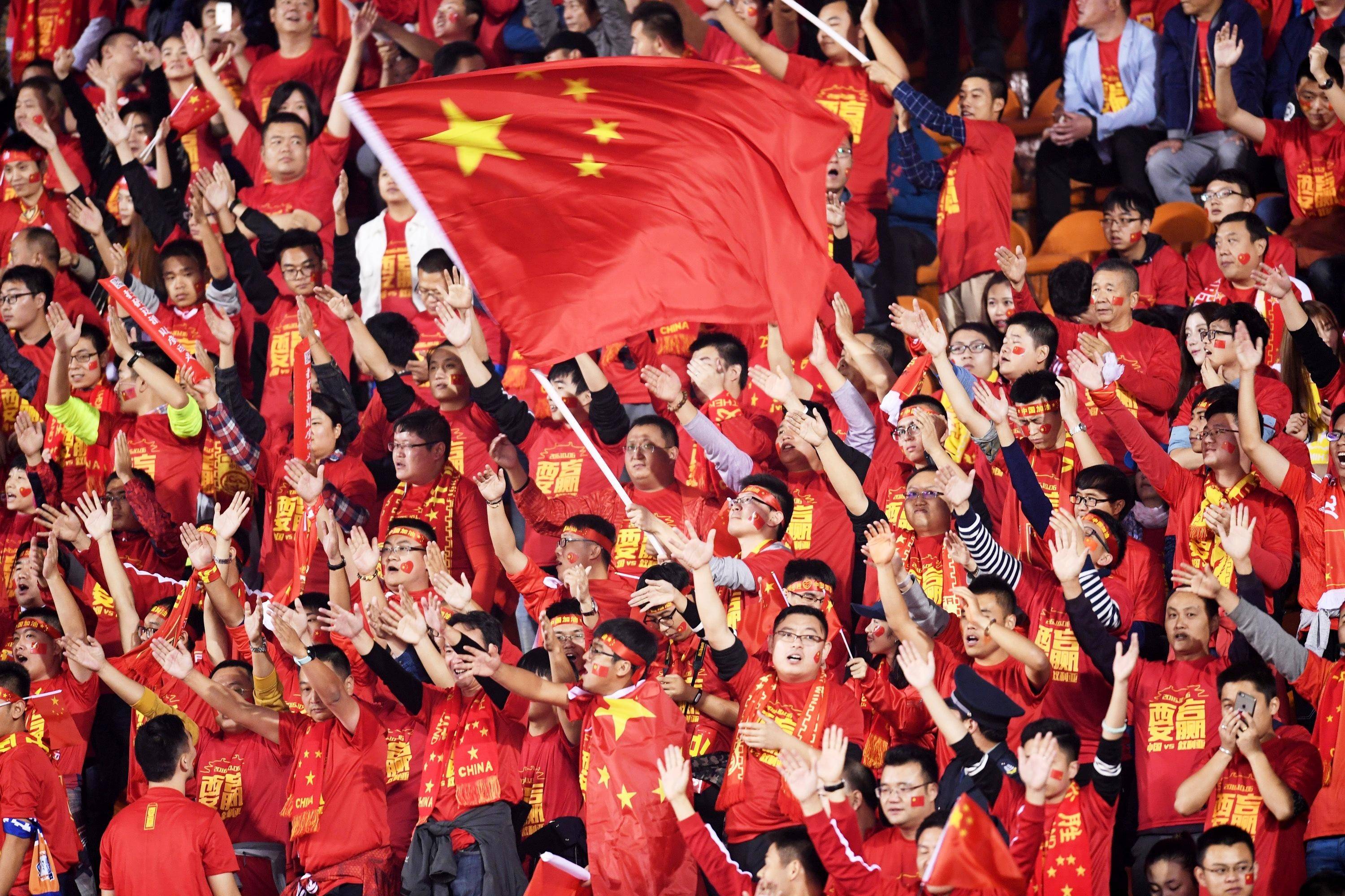 包含国际足球比赛，中国球队取得亮眼成绩的词条
