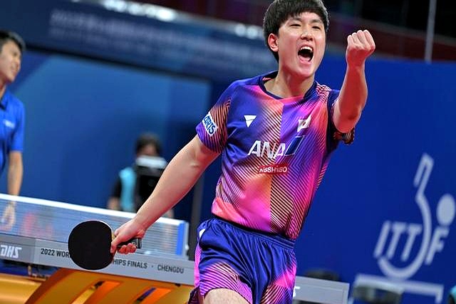 乒乓球选手状态神勇，备战全力冲刺的简单介绍