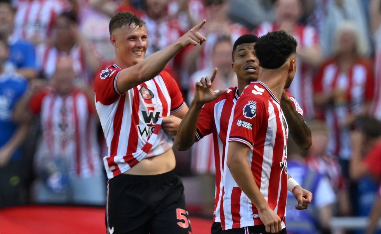 开云体育在线-包含帕尔马战平西汉姆联！意甲球队士气高涨的词条