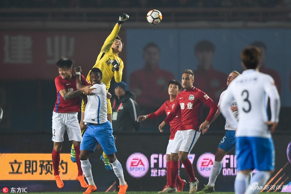 河南建业主场作战,全队备战迎击天津泰达 河南建业主场作战,全队备战迎击天津泰达