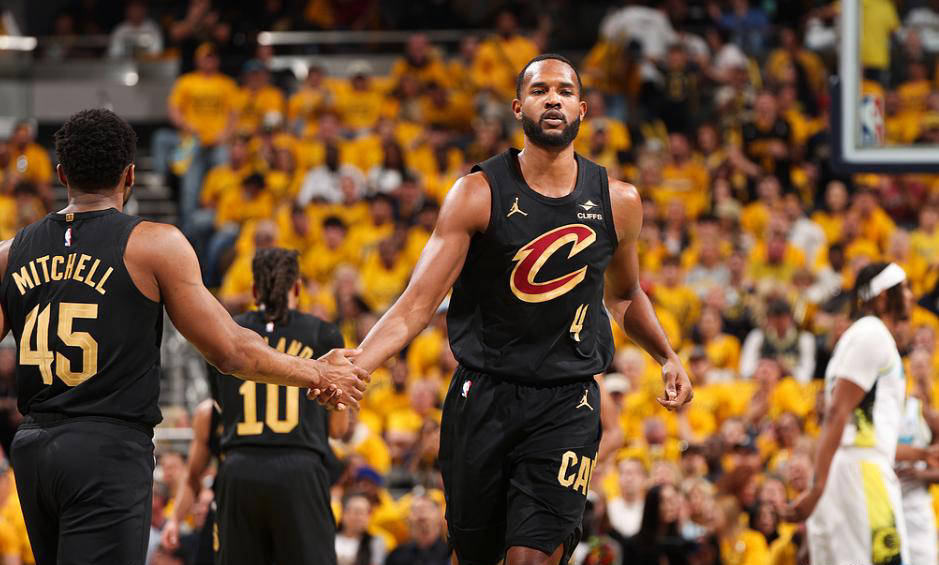 极限时刻迎来关键罚球，稳稳命中取胜的简单介绍