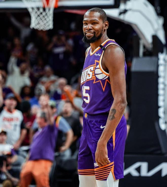 开云体育下载-篮网战胜魔术，杜兰特砍下30分