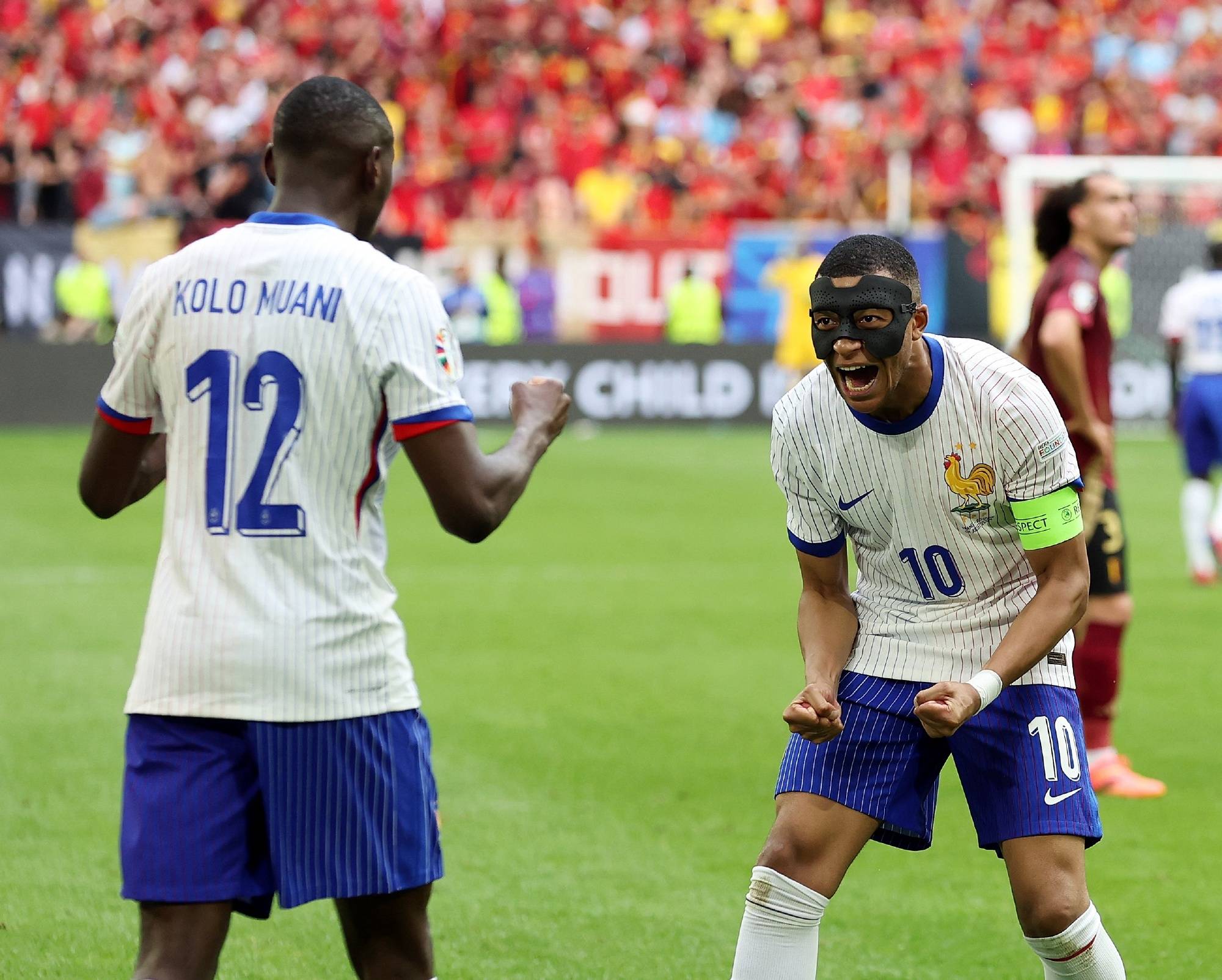 法国对阵斯洛伐克:实力对决 法国对阵斯洛伐克:实力对决