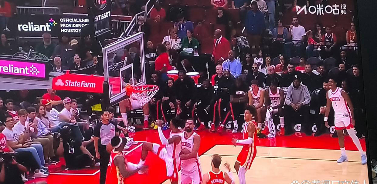 火箭交易成为焦点,球队或迎来大变动 火箭交易成为焦点,球队或迎来大变动