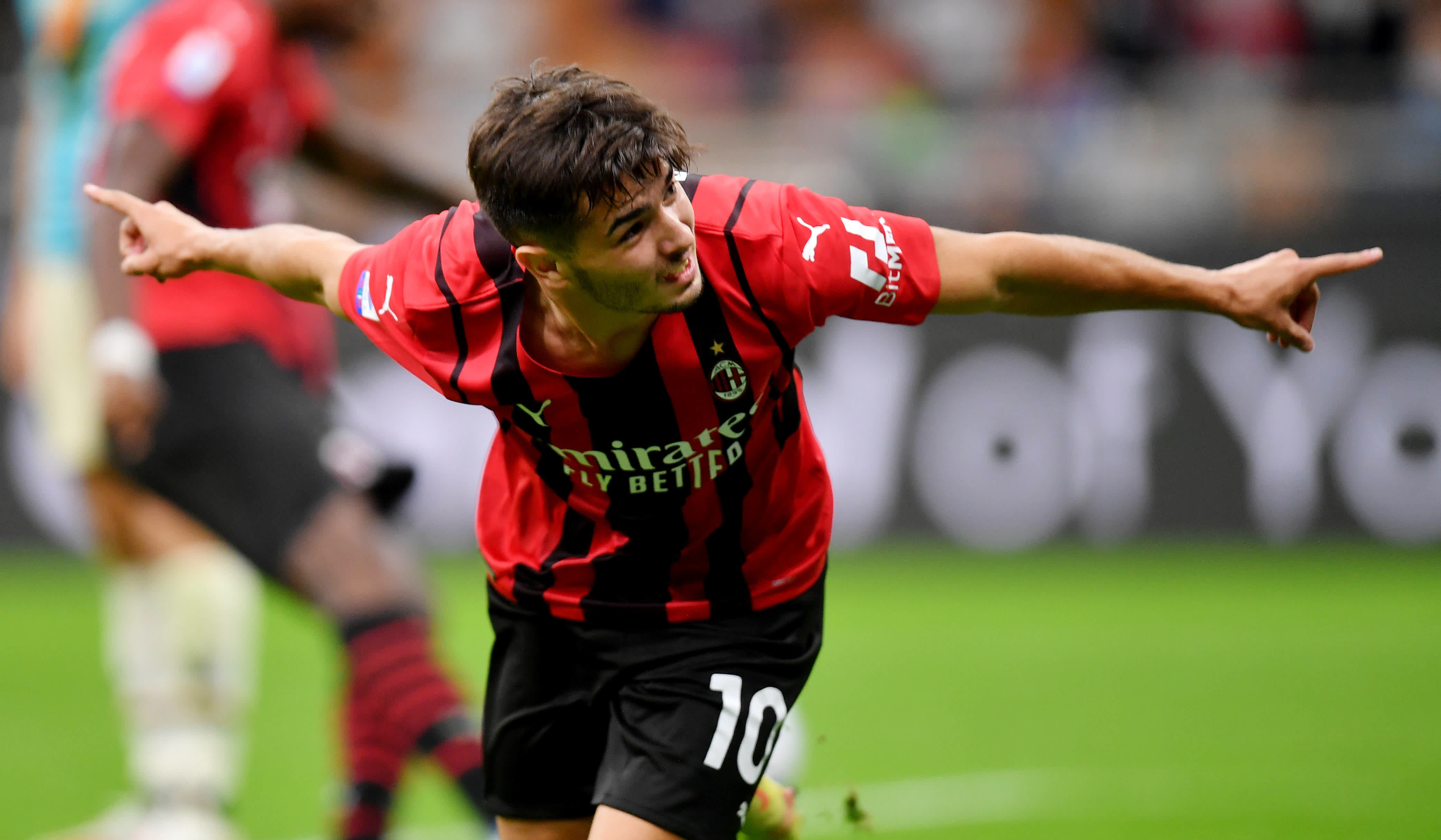 那不勒斯再次获胜，实现完美战绩