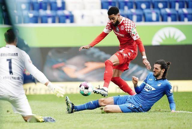 开云体育APP下载-伯恩利主场大胜南安普敦，排名上升