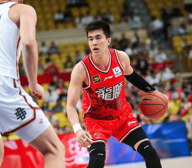 山东队鏖战马刺，郭艾伦惊艳四座的简单介绍