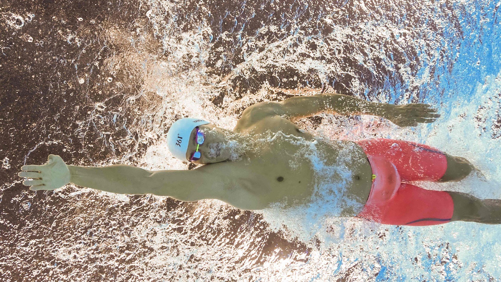 开云体育APP下载-当时间褶皱在决赛夜展开，楚阿梅尼的三重证明