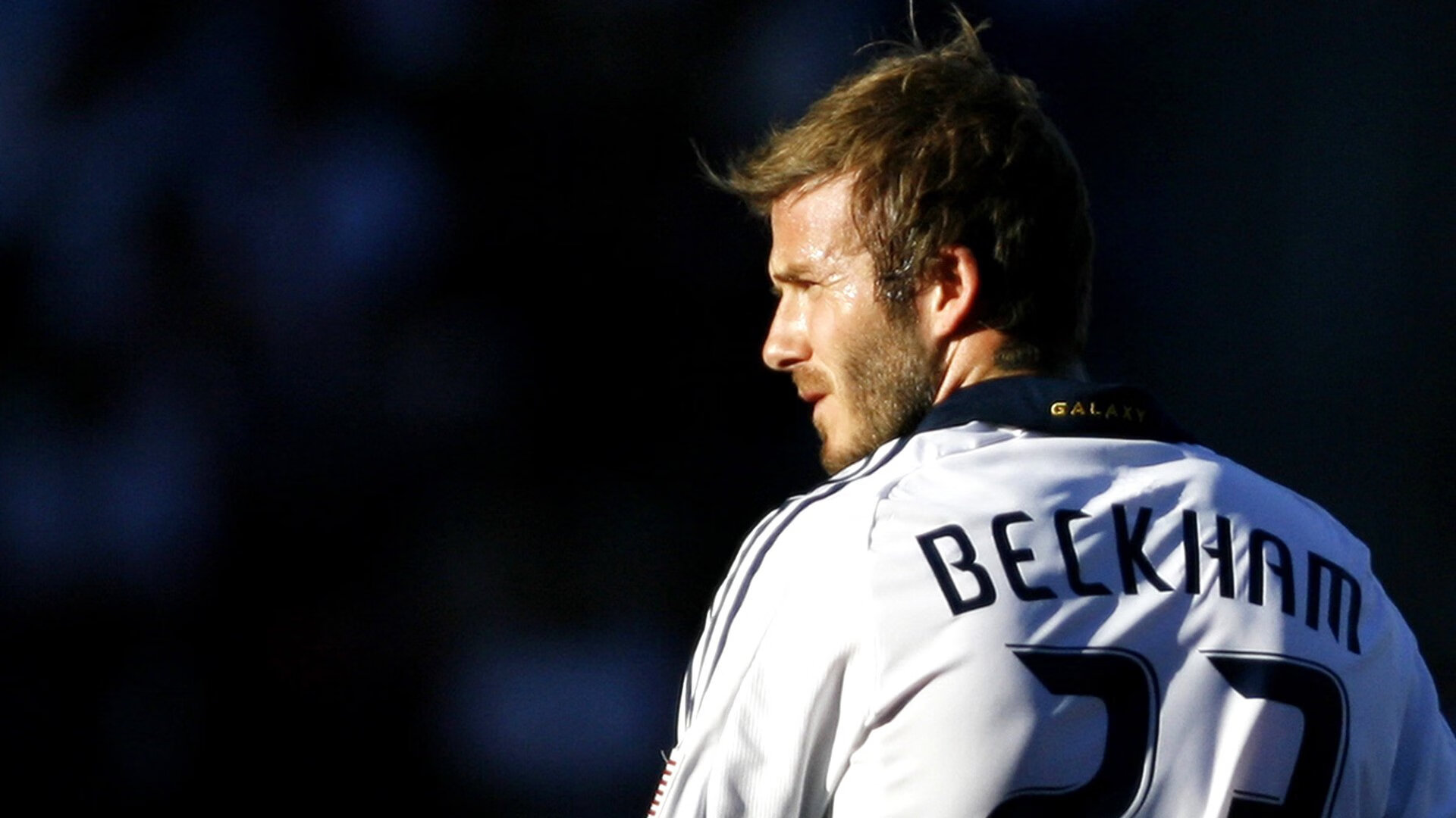 胜利的两种维度,当德国战车碾过波兰,许昕在乒乓桌上刻下永恒