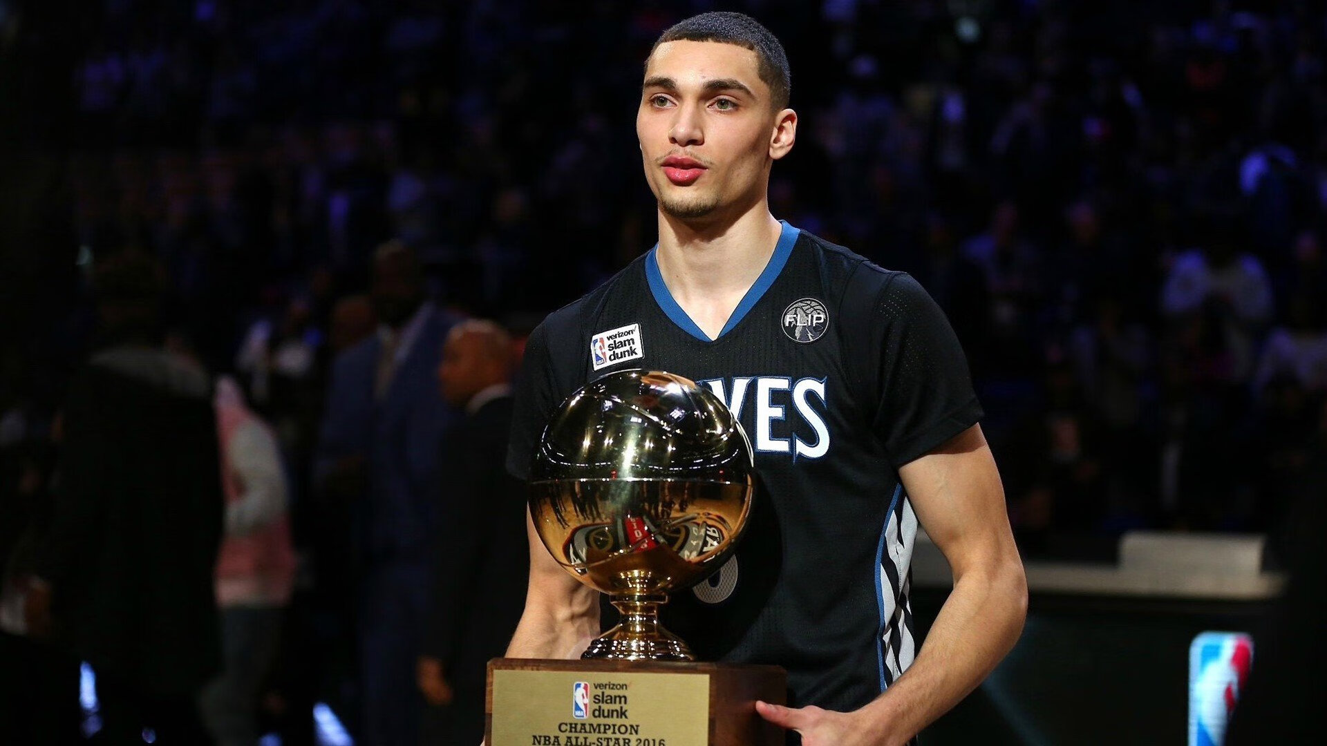 独臂擎天，奥恰洛夫一人扛起德国队，传奇横扫波兰！